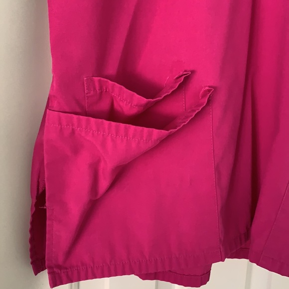 Women’s Scrub Top - Picture 5 of 7